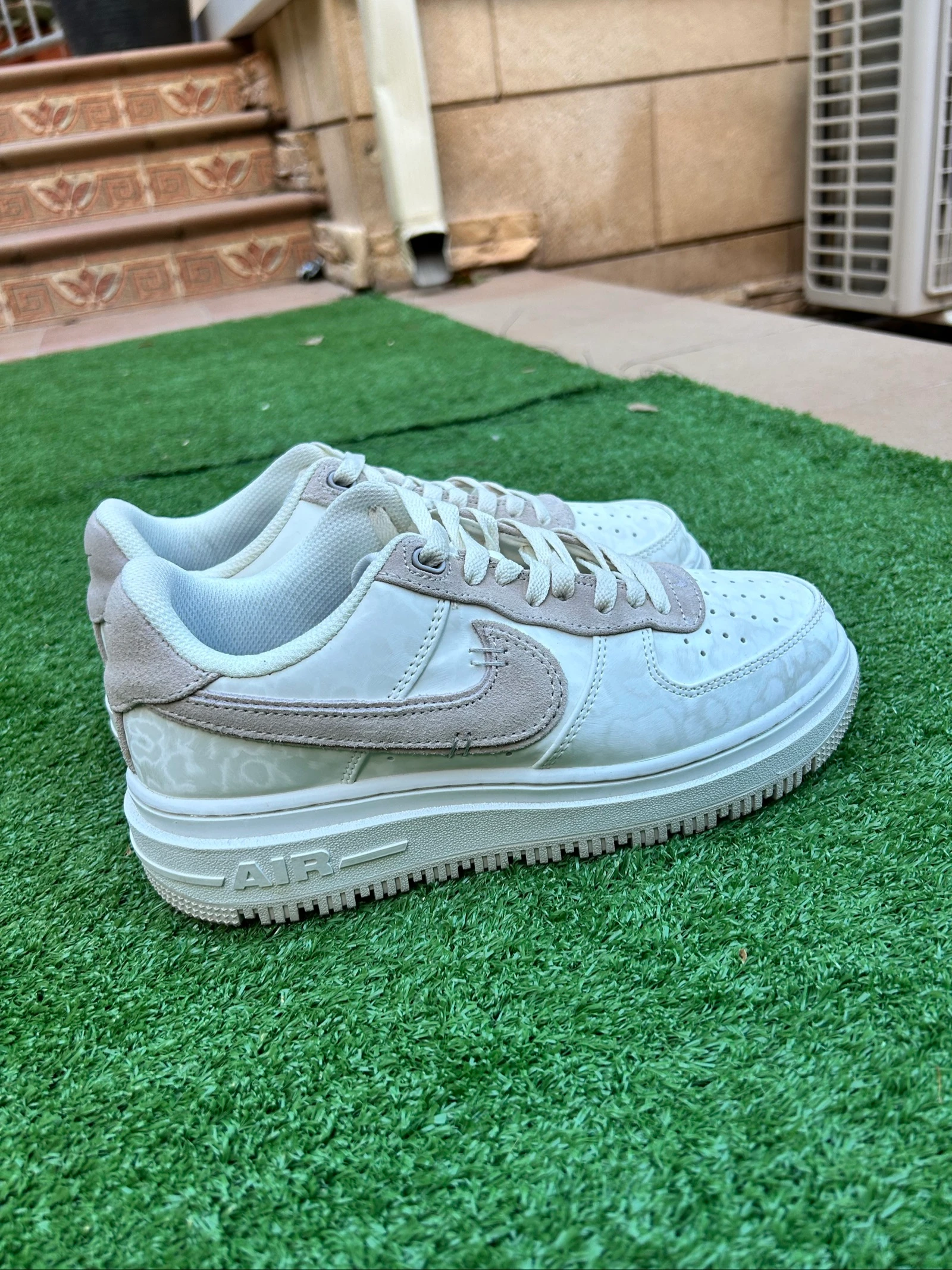 Nike Air Force 1 Triple White Talla 40